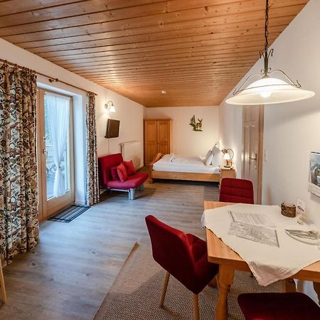 Gaestehaus Doering Миттенвальд Экстерьер фото