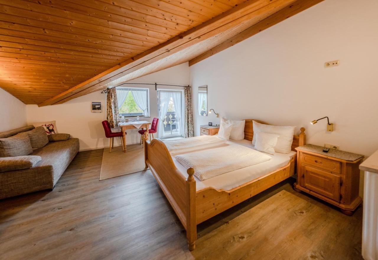 Gaestehaus Doering Миттенвальд Экстерьер фото