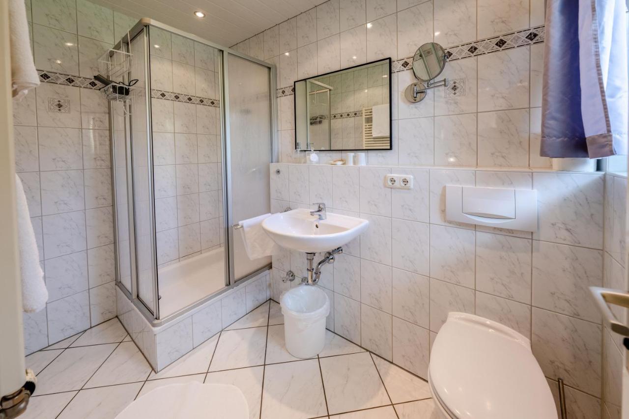 Gaestehaus Doering Миттенвальд Экстерьер фото